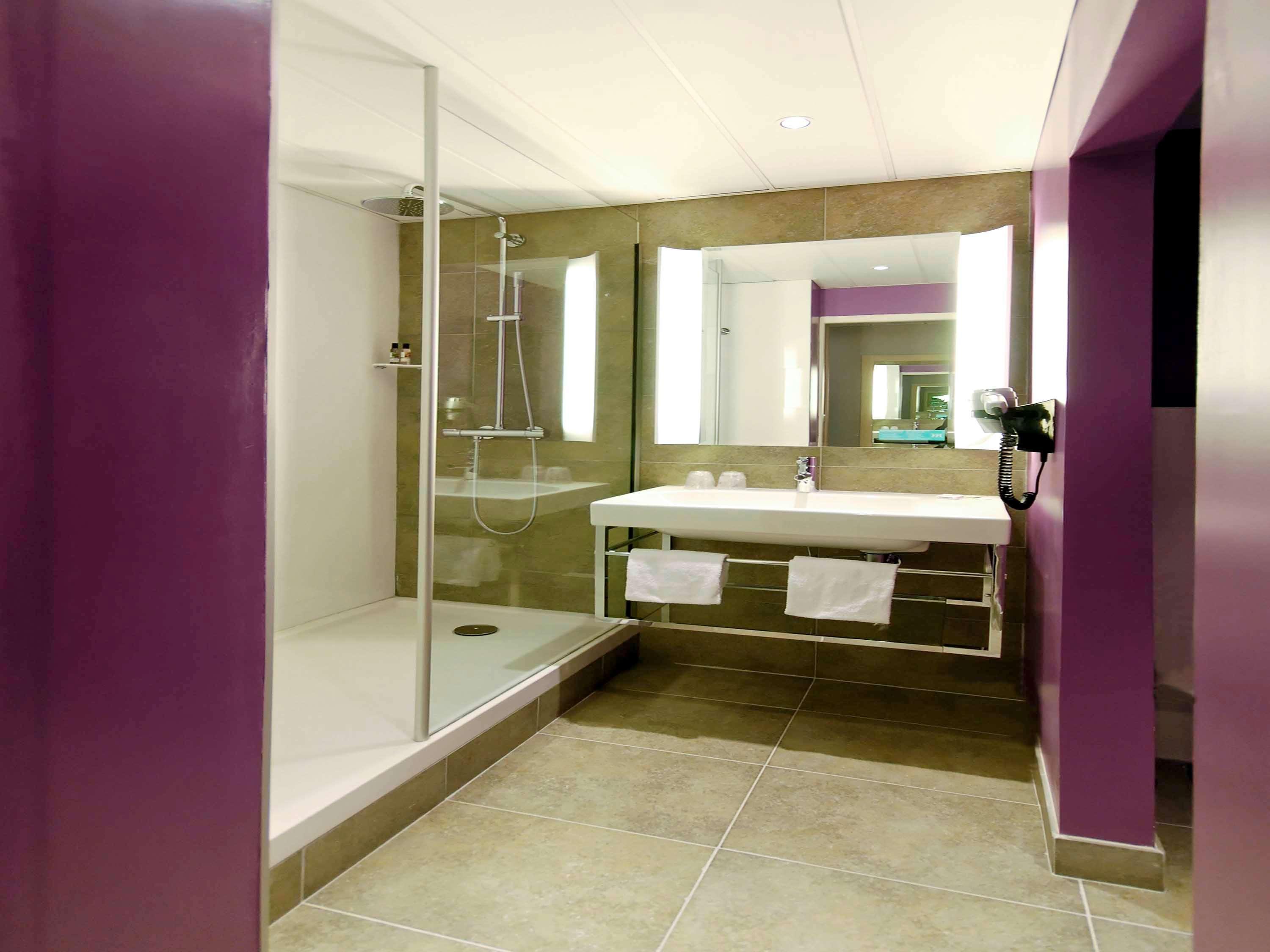 Mercure La Cité 4*