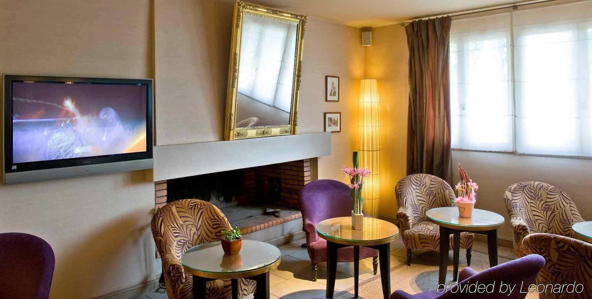 Mercure La Cite 4*